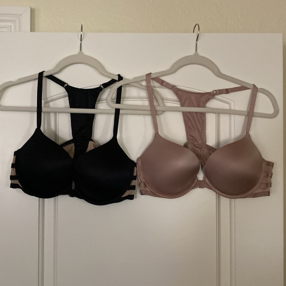 2 Victoria’s Secret Push-Up 38 B